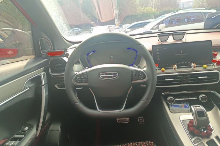 Used Geely Auto Coolray 2019 Sport Model 260T DCT Battle China V Standard Steering Wheel