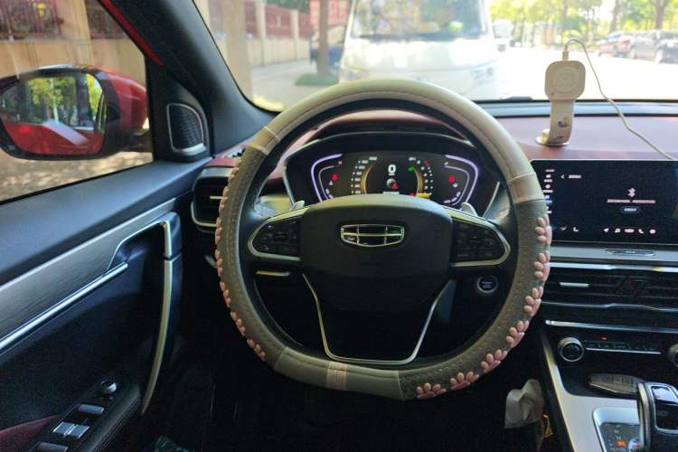 Used Geely Auto Coolray 2019 Sport Version 260T DCT Battle China VI Standard Steering Wheel