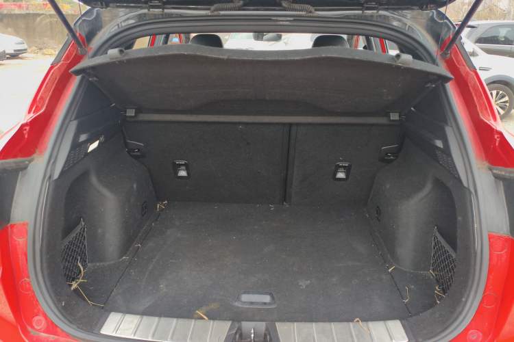 Used Geely Auto Coolray 2019 Sport Model 260T DCT Patrol China V Standard Trunk