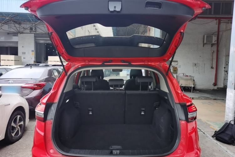 Used Geely Auto Coolray 2019 260T DCT Knight China VI Standard Trunk
