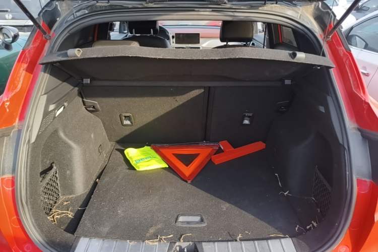 Used Geely Auto Coolray 2019 Sport Model 260T DCT Patrol China V Standard Trunk