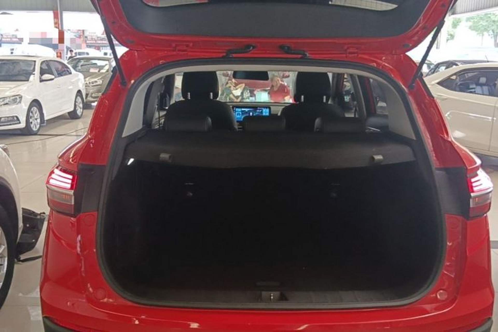 Used Geely Auto Coolray 2019 260T DCT Knight China VI Standard Trunk