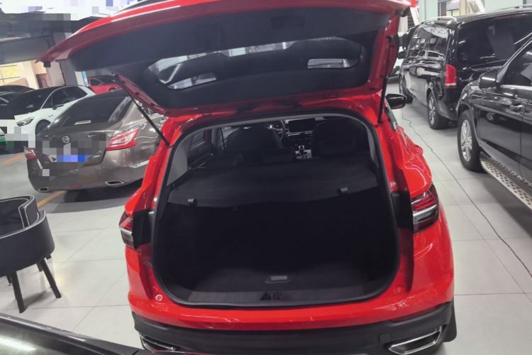 Used Geely Auto Coolray 2019 260T DCT Knight China VI Standard Trunk