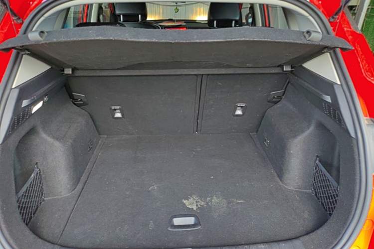 Used Geely Auto Coolray 2019 260T DCT Knight China VI Standard Trunk