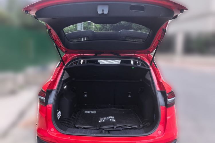 Used Geely Auto Coolray 2019 260T DCT Knight China VI Standard Trunk