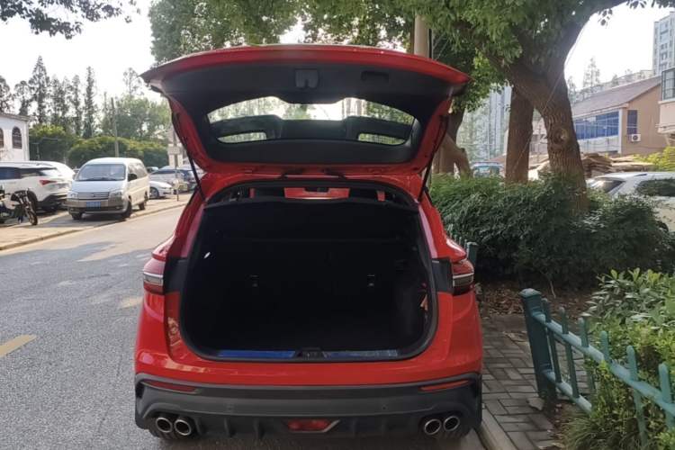 Used Geely Auto Coolray 2019 Sport Version 260T DCT Battle China VI Standard Trunk