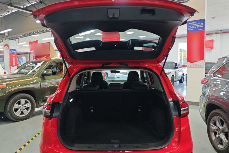 Used Geely Auto Coolray 2019 260T DCT Knight China VI Standard Trunk