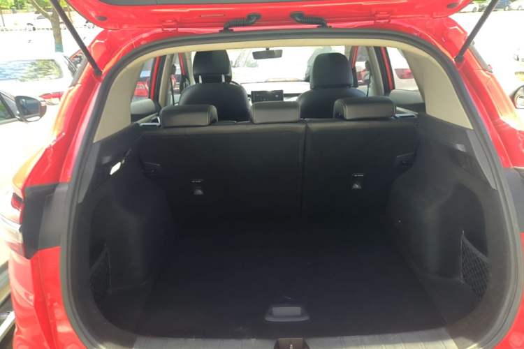Used Geely Auto Coolray 2019 260T DCT Knight China VI Standard Trunk