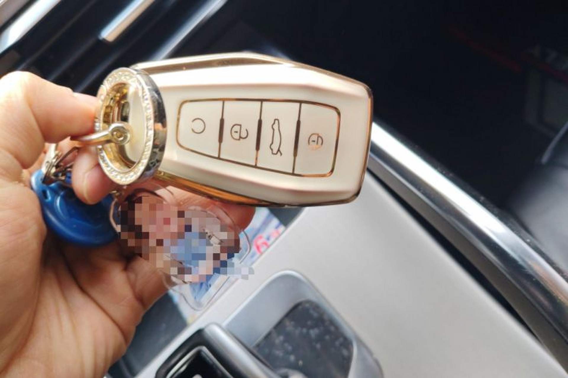 Used Geely Auto Coolray 2019 260T DCT Explorer China V Standard Vehicle Key