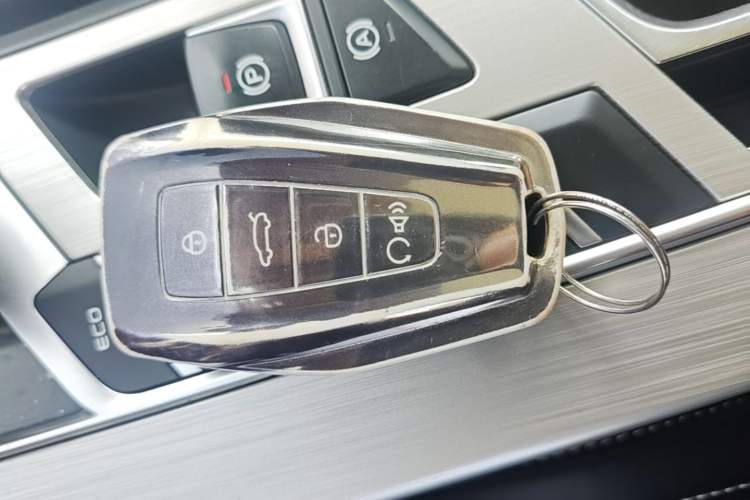 Used Geely Auto Coolray 2019 260T DCT Knight China V Standard Vehicle Key