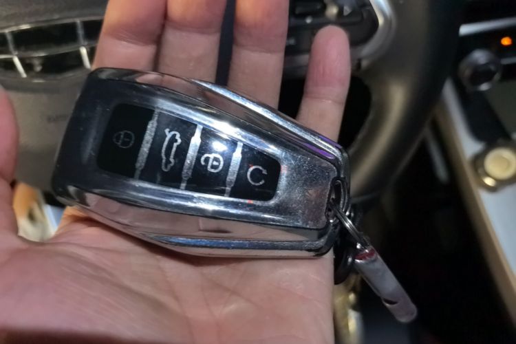 Used Geely Auto Coolray 2019 Sport Version 260T DCT Battle China VI Standard Vehicle Key