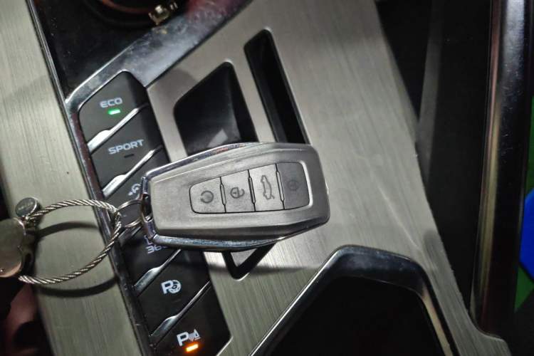Used Geely Auto Coolray 2019 Sport Version 260T DCT Battle China VI Standard Vehicle Key
