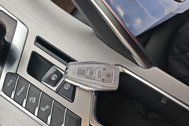 Used Geely Auto Coolray 2019 Sport Version 260T DCT Explorer China VI Standard Vehicle Key