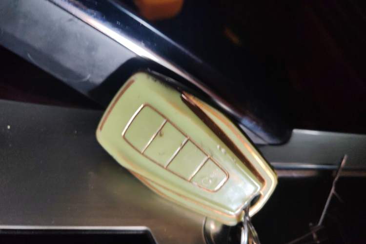 Used Geely Auto Coolray 2019 Sport Model 260T DCT Battle China V Standard Vehicle Key