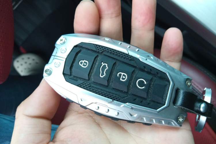 Used Geely Auto Coolray 2019 Sport Model 260T DCT Patrol China V Standard Vehicle Key