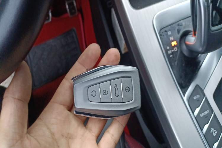 Used Geely Auto Coolray 2019 Sport Model 260T DCT Battle China V Standard Vehicle Key