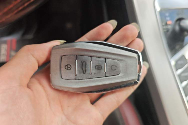 Used Geely Auto Coolray 2019 Sport Version 260T DCT Battle China VI Standard Vehicle Key