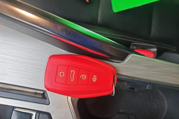Used Geely Auto Coolray 2019 260T DCT Knight China VI Standard Vehicle Key