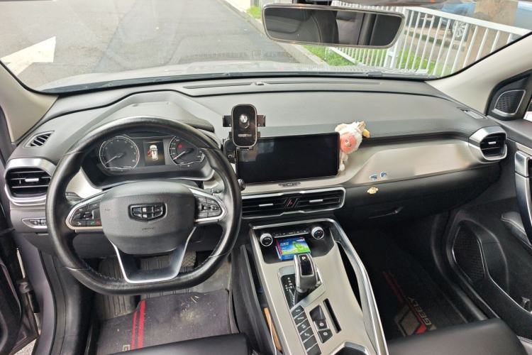 Used Geely Auto Coolray 2019 260T DCT Knight China V Standard Center Console