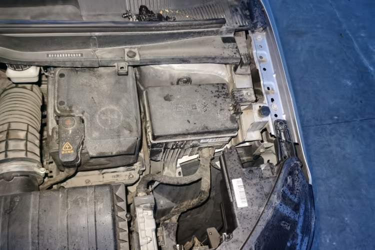 Used Geely Auto Coolray 2019 260T DCT Knight China VI Standard Engine Bay Left