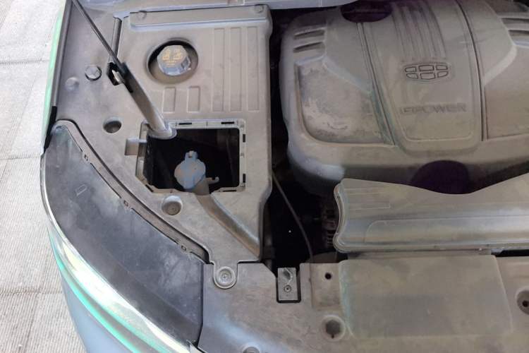 Used Geely Auto Coolray 2019 260T DCT Explorer China V Standard Engine Bay Right