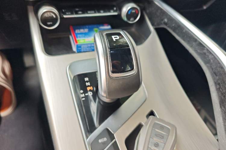 Used Geely Auto Coolray 2019 260T DCT Knight China V Standard Gear Lever