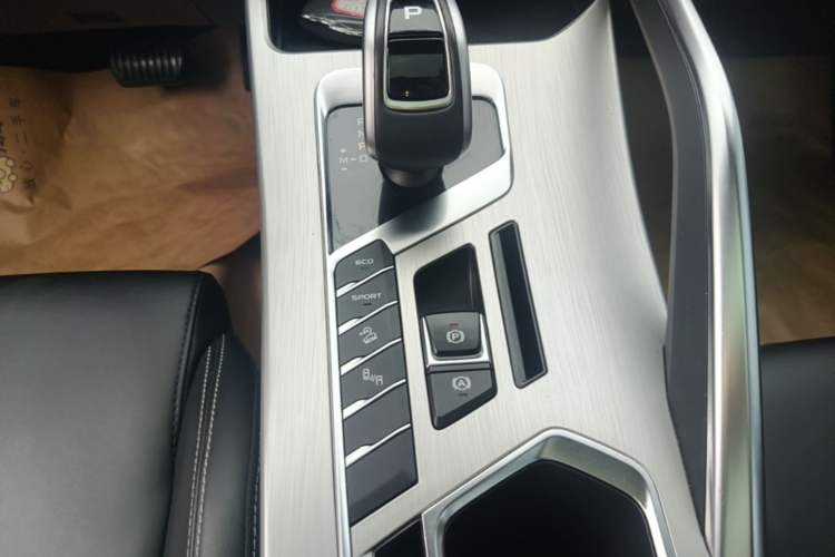 Used Geely Auto Coolray 2019 260T DCT Knight China VI Standard Gear Lever