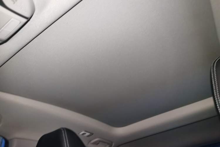 Used Geely Auto Coolray 2019 260T DCT Knight China VI Standard Headliner