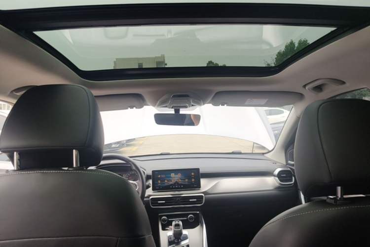 Used Geely Auto Coolray 2019 260T DCT Knight China VI Standard Headliner