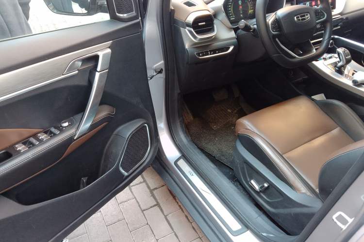 Used Geely Auto Coolray 2019 260T DCT Knight China VI Standard Interior 3