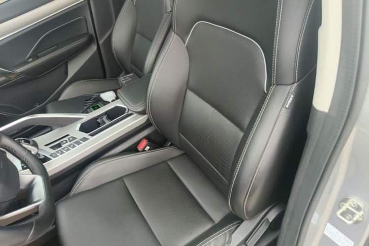 Used Geely Auto Coolray 2019 260T DCT Knight China VI Standard Left Front Seat