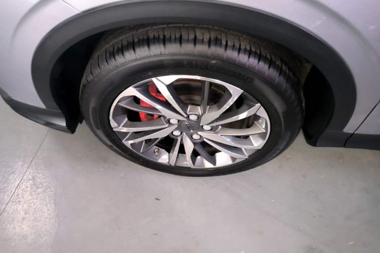 Used Geely Auto Coolray 2019 Sport Version 260T DCT Explorer China VI Standard Left Front Wheel Hub