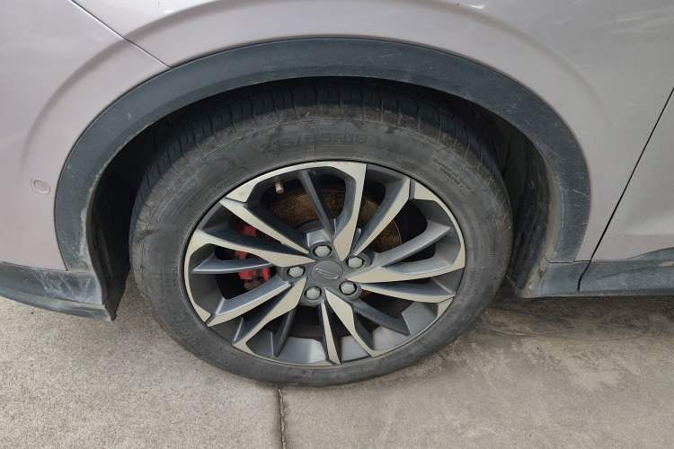 Used Geely Auto Coolray 2019 Sport Version 260T DCT Battle China VI Standard Left Front Wheel Hub