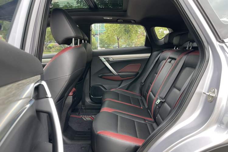 Used Geely Auto Coolray 2019 Sport Version 260T DCT Explorer China VI Standard Left Rear Seat