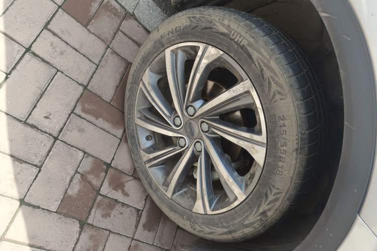 Used Geely Auto Coolray 2019 260T DCT Knight China VI Standard Right Front Wheel Hub
