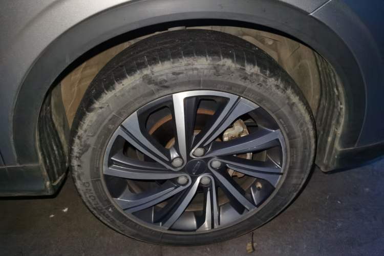 Used Geely Auto Coolray 2019 260T DCT Knight China VI Standard Right Front Wheel Hub