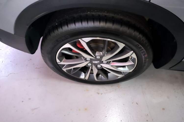 Used Geely Auto Coolray 2019 Sport Version 260T DCT Explorer China VI Standard Right Rear Wheel Hub