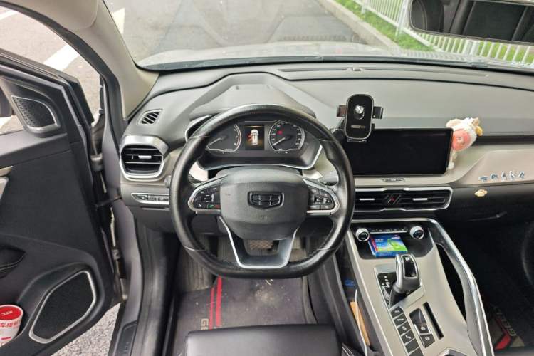 Used Geely Auto Coolray 2019 260T DCT Knight China V Standard Steering Wheel