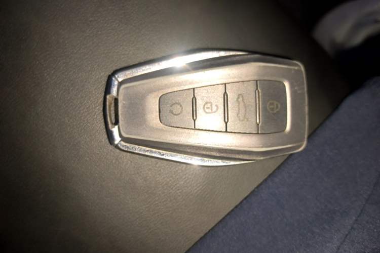 Used Geely Auto Coolray 2019 Sport Version 260T DCT Explorer China VI Standard Vehicle Key