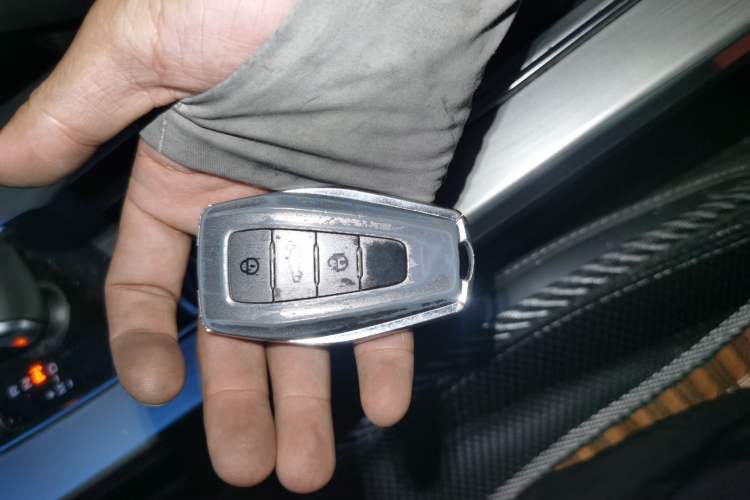 Used Geely Auto Coolray 2019 260T DCT Knight China VI Standard Vehicle Key