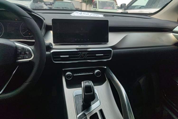 Used Geely Auto Coolray 2019 260T DCT Knight China V Standard Audio And AC Panel