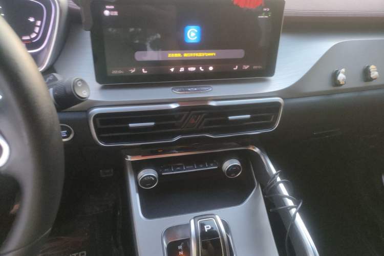 Used Geely Auto Coolray 2019 Sport Model 260T DCT Battle China V Standard Audio And AC Panel