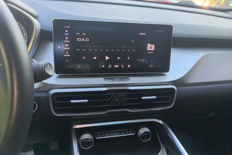 Used Geely Auto Coolray 2019 260T DCT Knight China V Standard Audio And AC Panel