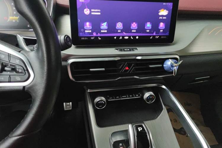 Used Geely Auto Coolray 2019 Sport Version 260T DCT Battle China VI Standard Audio And AC Panel