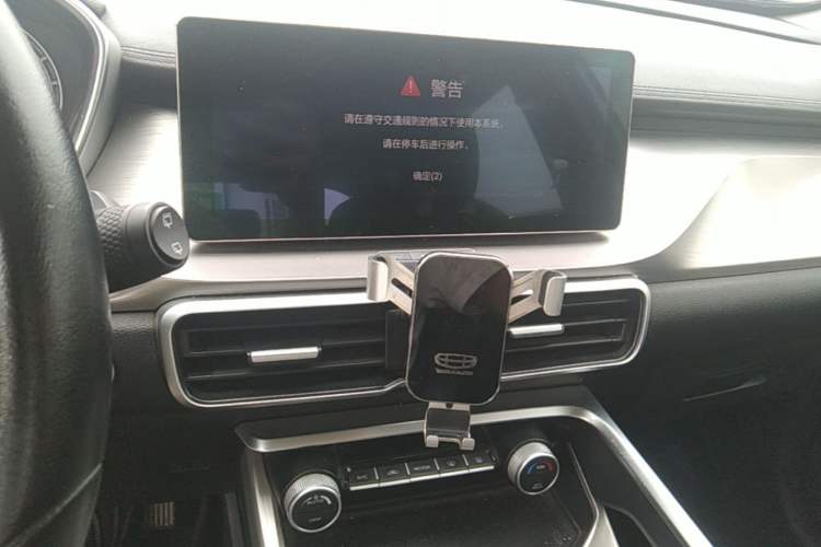 Used Geely Auto Coolray 2019 260T DCT Knight China VI Standard Audio And AC Panel