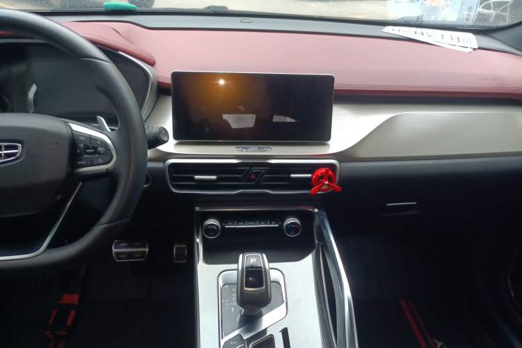 Used Geely Auto Coolray 2019 Sport Model 260T DCT Patrol China V Standard Audio And AC Panel