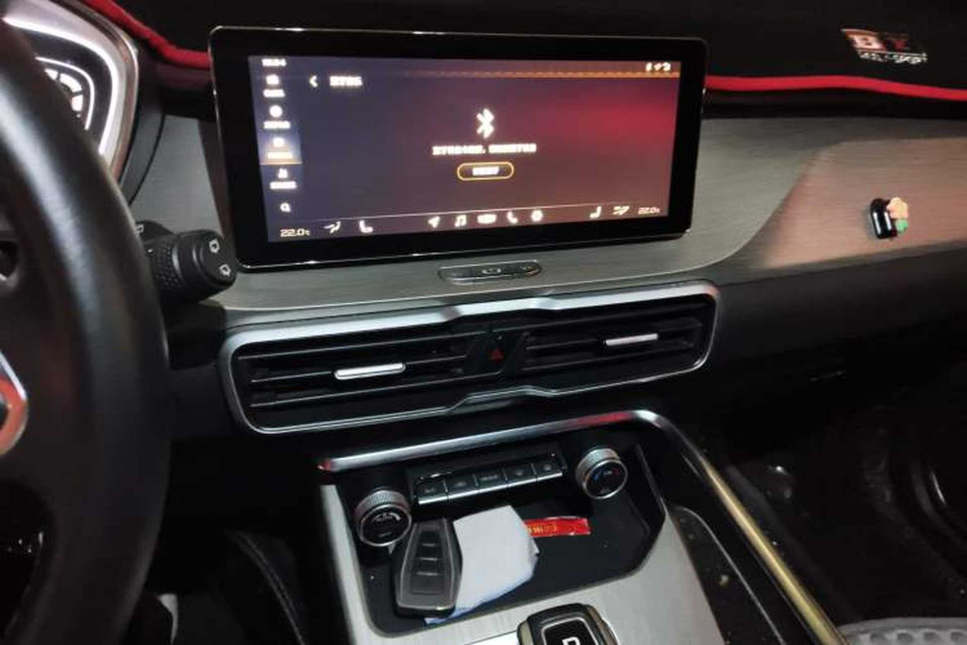 Used Geely Auto Coolray 2019 260T DCT Explorer China V Standard Audio And AC Panel