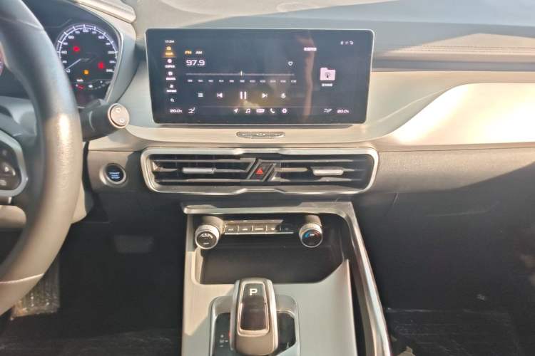 Used Geely Auto Coolray 2019 260T DCT Knight China VI Standard Audio And AC Panel