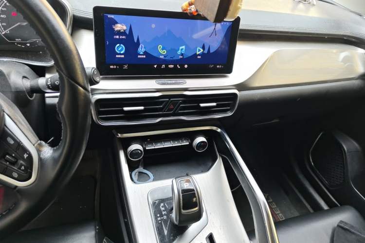 Used Geely Auto Coolray 2019 260T DCT Knight China V Standard Audio And AC Panel