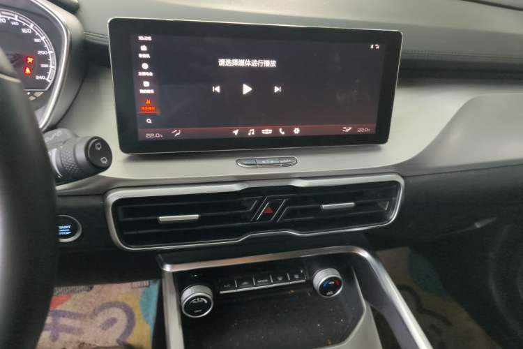 Used Geely Auto Coolray 2019 260T DCT Knight China VI Standard Audio And AC Panel